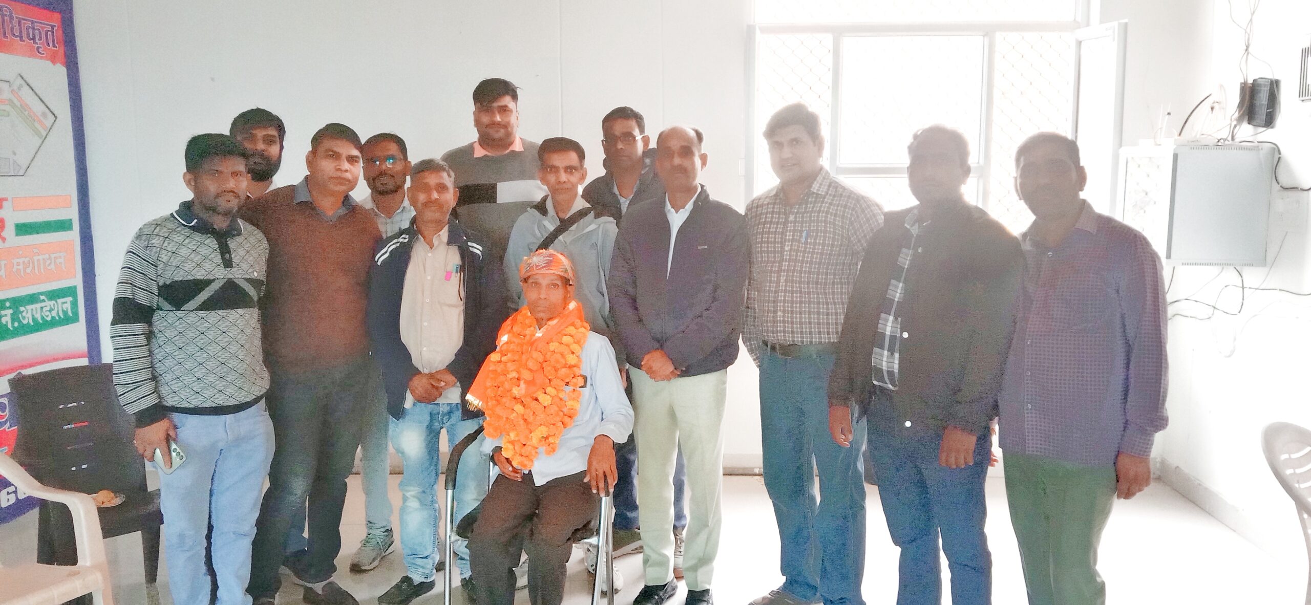 ग्राम विकास अधिकारी को सेवानिवृत्ति पर दी विदाई